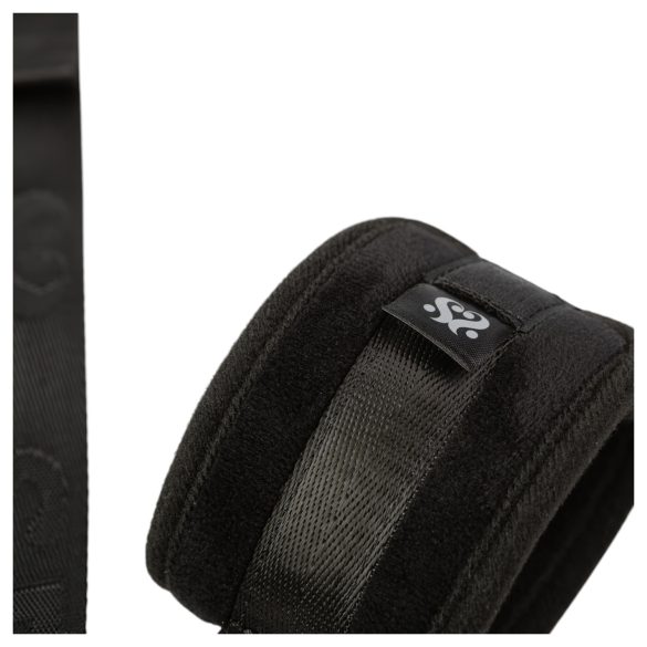 Sei Mio - käed selja taha käerauad ja kaelarihm - must