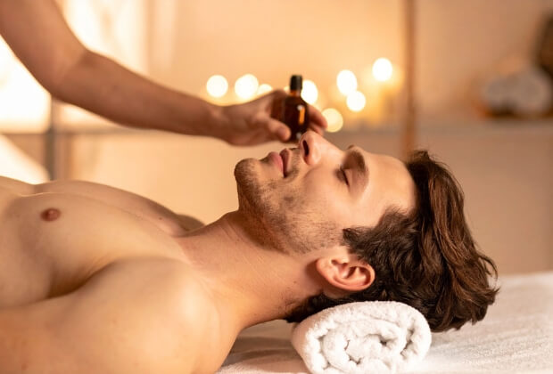 Lingam massaaž: eelised, tehnikad ja kuidas alustada